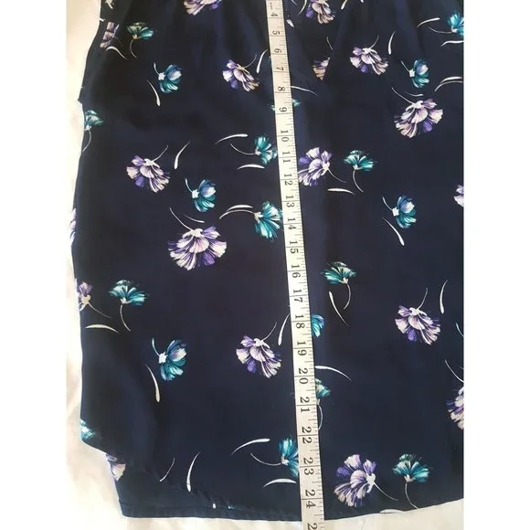 Banana Republic Womens Blouse Size XS Floral Artsy V Neckline Blue Office Wear - Picture 10 of 11